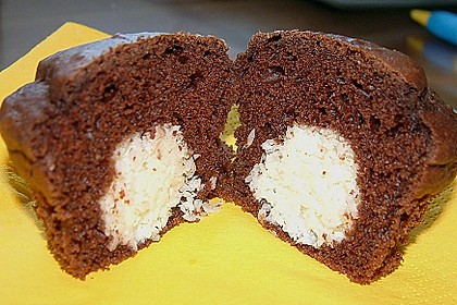 Schoko - Muffins mit Kokos - Herz 7
