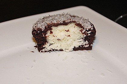 Schoko - Muffins mit Kokos - Herz 14