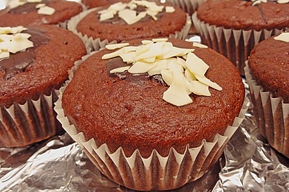Schoko - Muffins mit Kokos - Herz 22
