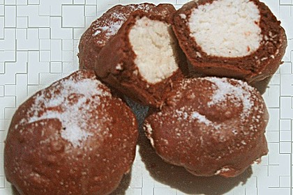 Schoko - Muffins mit Kokos - Herz 93