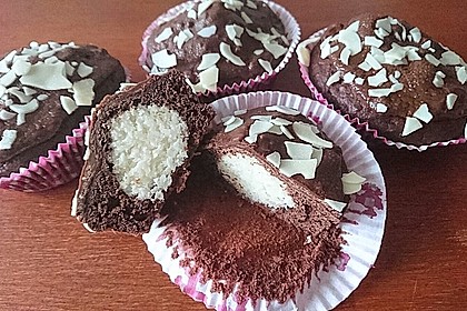 Schoko - Muffins mit Kokos - Herz 24