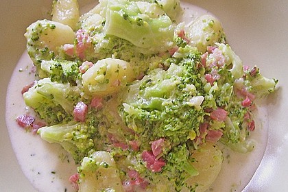 Gnocchi mit Brokkoli und Schinkenw&uuml;rfel 12
