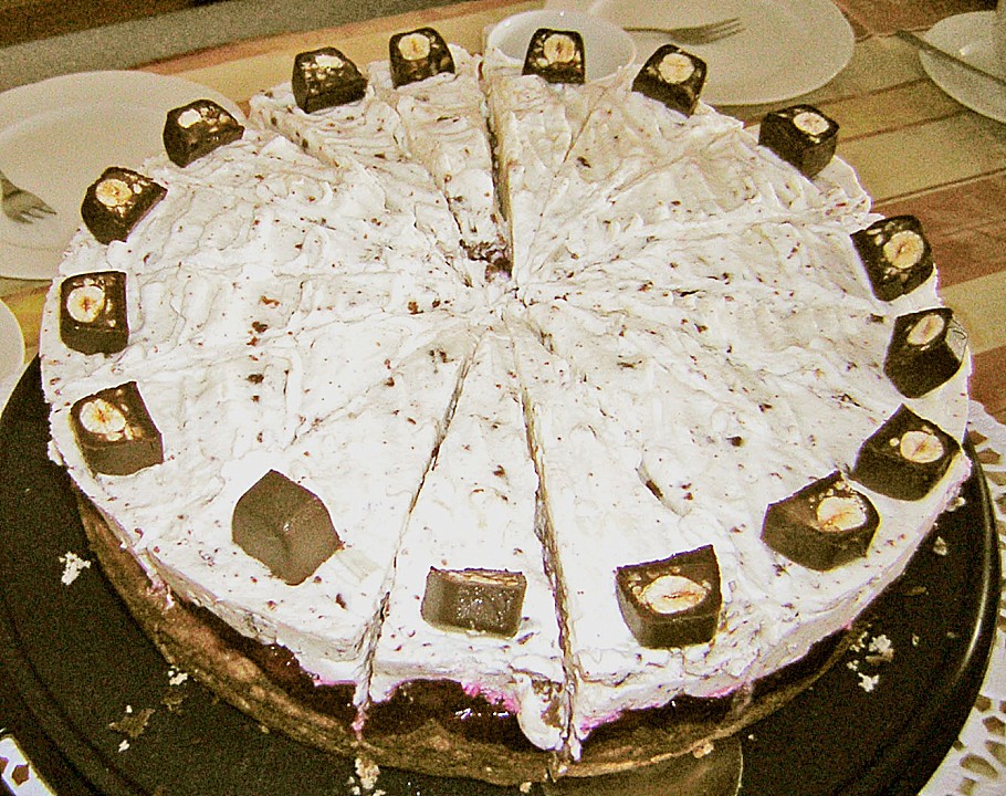 Ferrero - Küsschen Torte (Rezept mit Bild) von Dresty | Chefkoch.de