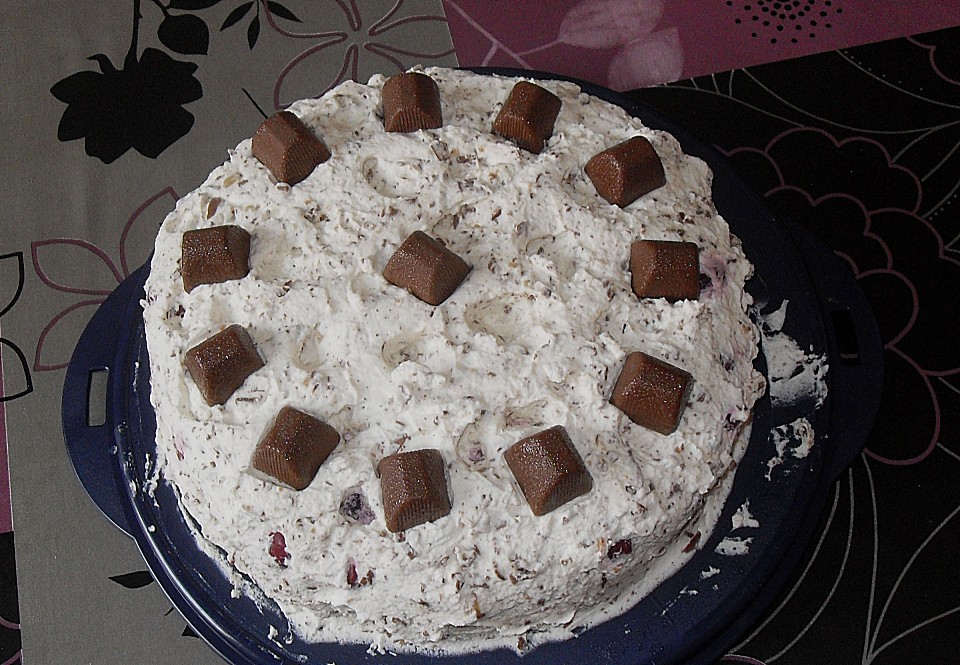 Ferrero - Küsschen Torte (Rezept mit Bild) von Dresty | Chefkoch.de