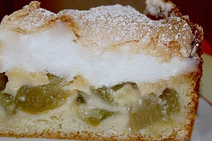 Rhabarberkuchen mit Sahneguss und Baiserhaube 5