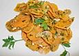 Scharfer Karottensalat mit Kr&auml;utern