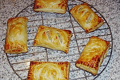 Bl&auml;tterteigtaschen mit Thunfisch 2
