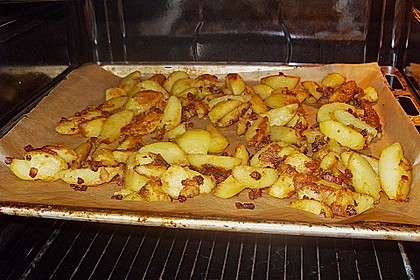 Ungarische Rinderpfanne an Bratkartoffeln 8