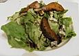 Blattsalat mit Gorgonzola und karamellisierten Birnen
