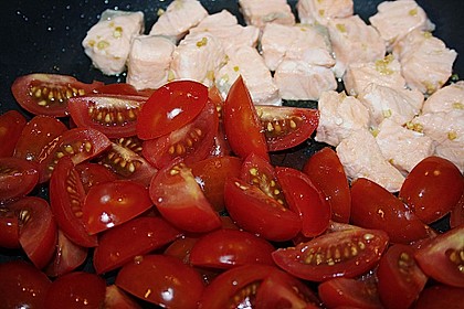 Spaghetti mit Lachs und Kirschtomaten 13