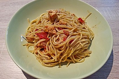 Spaghetti mit Lachs und Kirschtomaten 9