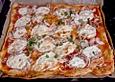 Thunfisch - Pizza mit ger&auml;uchertem B&uuml;ffelmozzarella
