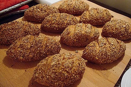 Burgis Kornspitzstangerl 49
