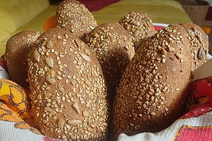 Burgis Kornspitzstangerl 6