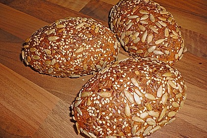 Burgis Kornspitzstangerl 9