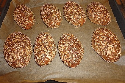 Burgis Kornspitzstangerl 23