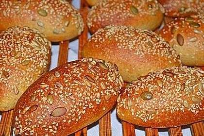 Burgis Kornspitzstangerl 19
