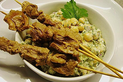 Sate - Spie&szlig;e auf Kichererbsen - Salat