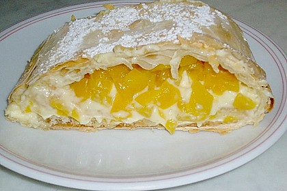 Pfirsichstrudel mit Puddingcreme 8