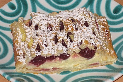 Pfirsichstrudel mit Puddingcreme 11