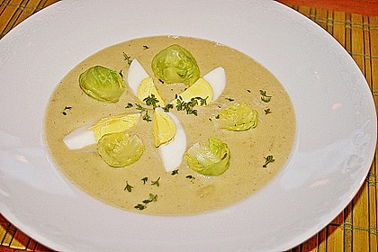 Cremige Rosenkohlsuppe nach Biancas Rezept