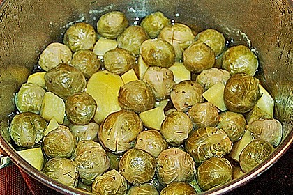 Cremige Rosenkohlsuppe nach Biancas Rezept 2