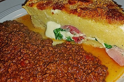 Kartoffelkuchen mit Hackfleischsauce 1