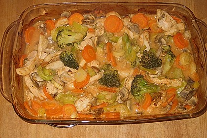 H&auml;hnchen - Gem&uuml;se - Auflauf
