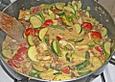 Puten - Zucchini - Pfanne mit Pfifferlingen