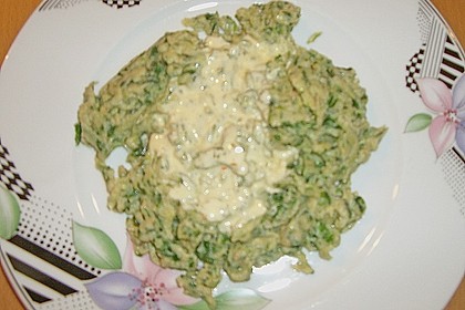 Spinatspätzle mit Sahnesoße 3
