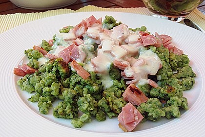 Spinatspätzle mit Sahnesoße 1