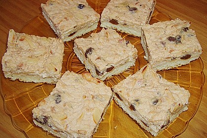 Apfelrahmkuchen mit Rosinen