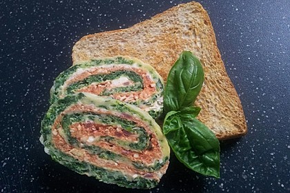 Spinatrolle mit Feta - Füllung 4