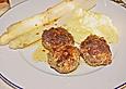 Hackfleischkl&ouml;&szlig;chen mit Zitrone