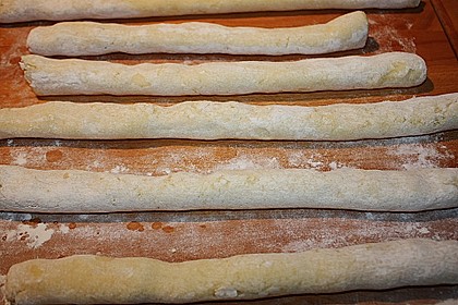 S&uuml;&szlig;e Erd&auml;pfelnudeln mit &Auml;pfeln 10