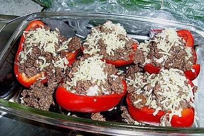 Paprikaschote mit Hackfleisch - Frischk&auml;se - F&uuml;llung
