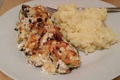 Gefüllte Zucchini 24