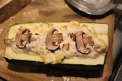 Gefüllte Zucchini 19