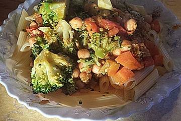 Brokkoli - Kichererbsen - Pasta