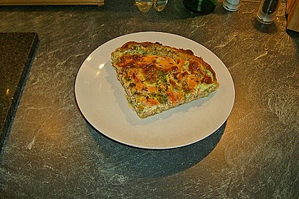 Quiche mit Lachs, Spinat und Pinienkernen 6