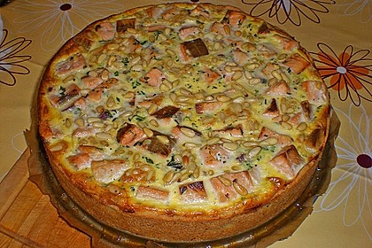 Quiche mit Lachs, Spinat und Pinienkernen 7