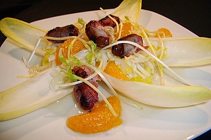 Chicoreesalat mit Datteln