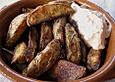 Gebackene Kartoffelecken mit Knoblauch und Rosmarin