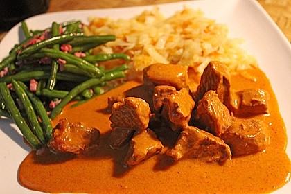 Wiener Kalbsgulasch