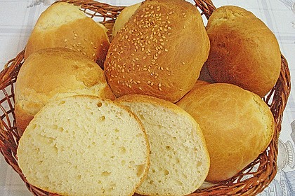Br&ouml;tchen mit Quark und Hefe 4