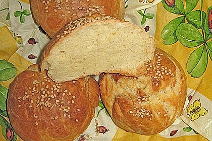 Br&ouml;tchen mit Quark und Hefe 9