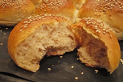 Br&ouml;tchen mit Quark und Hefe 22