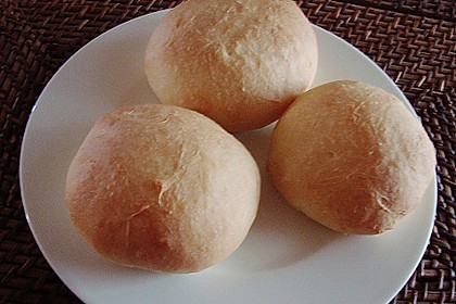Br&ouml;tchen mit Quark und Hefe 24