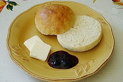 Br&ouml;tchen mit Quark und Hefe 27