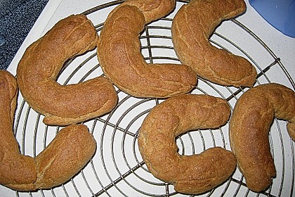 Br&ouml;tchen mit Quark und Hefe 31